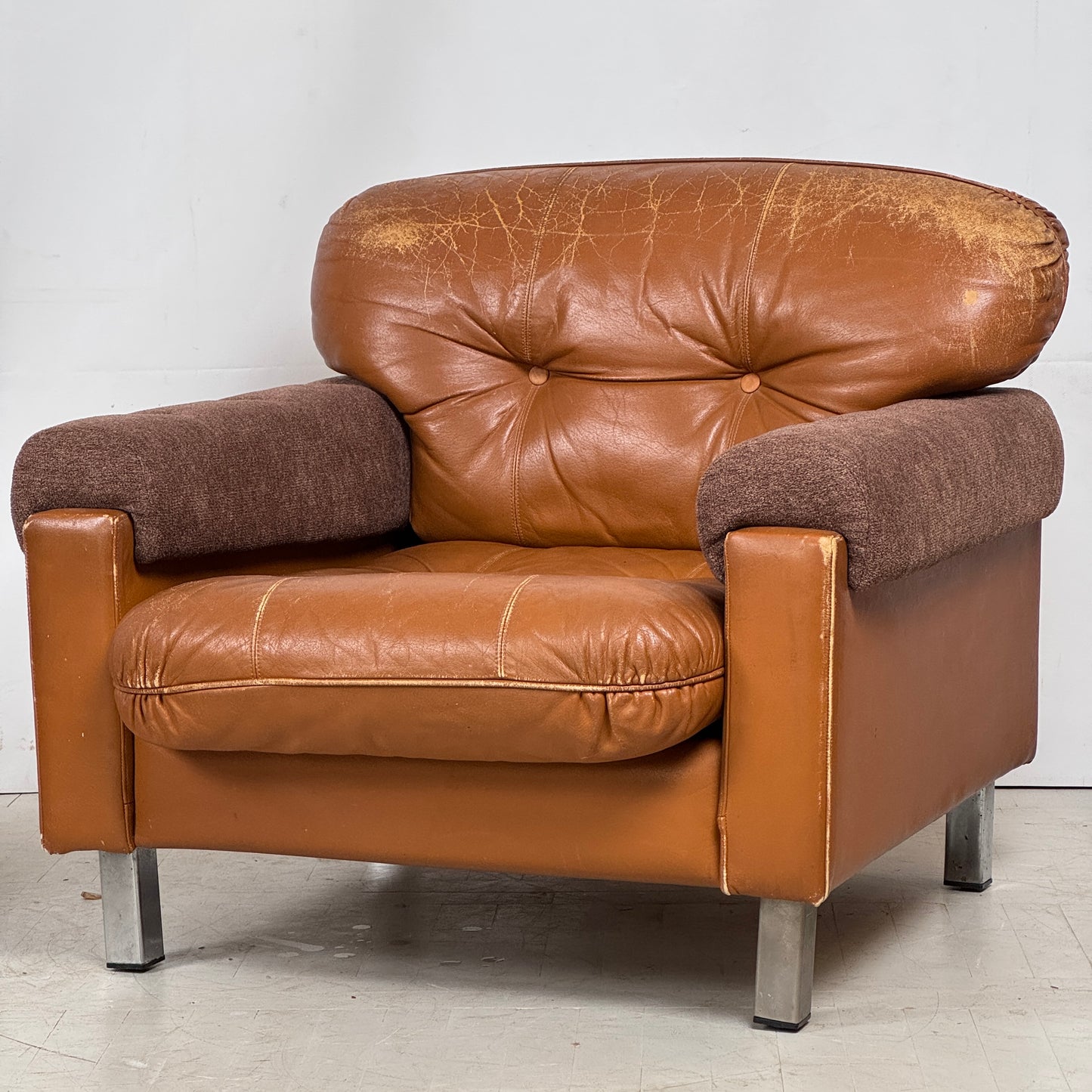 Hungarian Leather Armchairs, 1960s – Mid-Century Hungarian Design