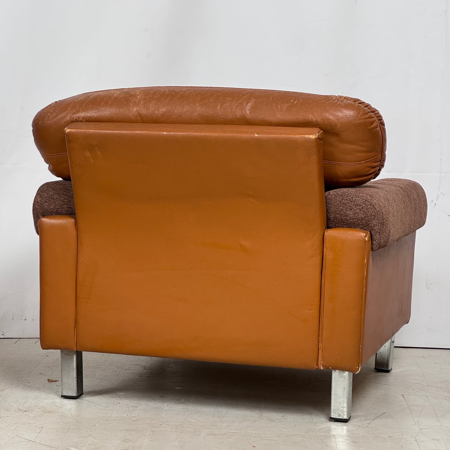 Hungarian Leather Armchairs, 1960s – Mid-Century Hungarian Design