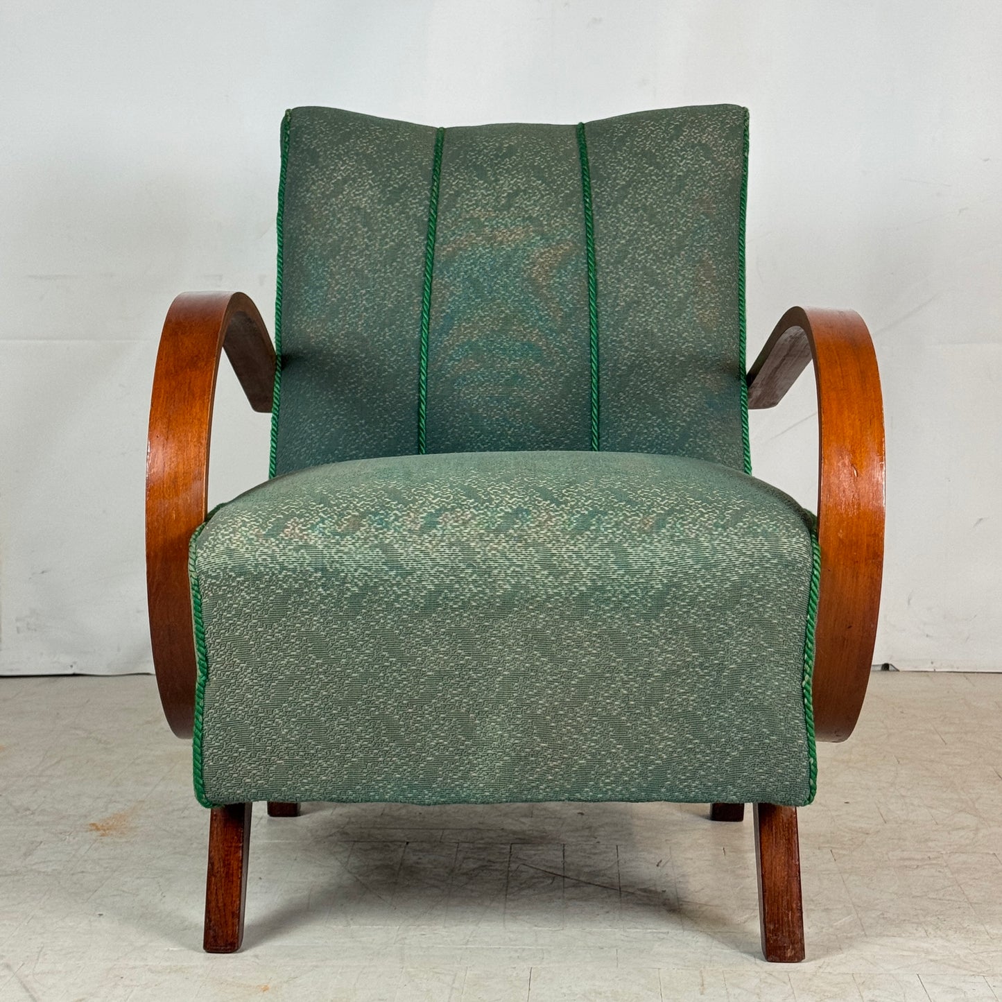 Pair of Jindřich Halabala H-410 Armchairs, 1930s – Original Condition