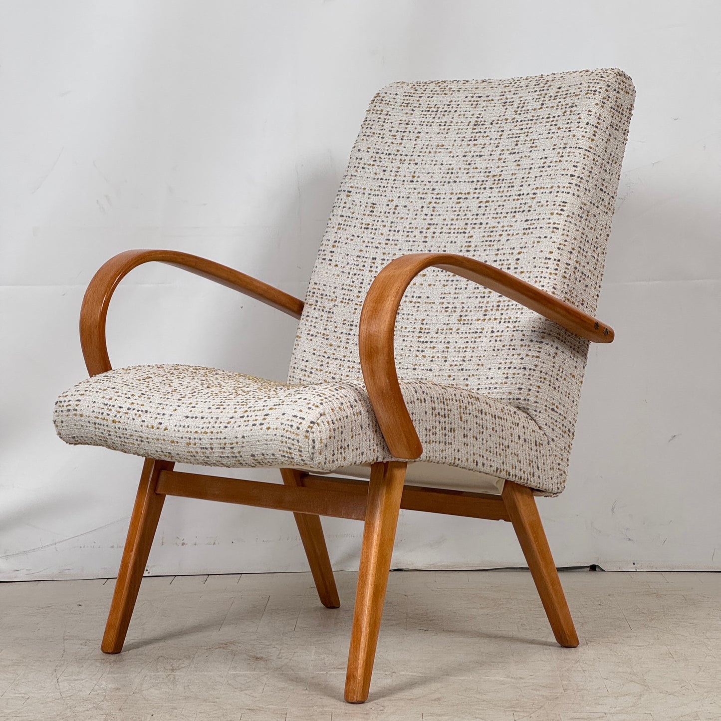 Pair of Jaroslav Smidek Retro Armchairs, 1960s – Czechoslovakian Design