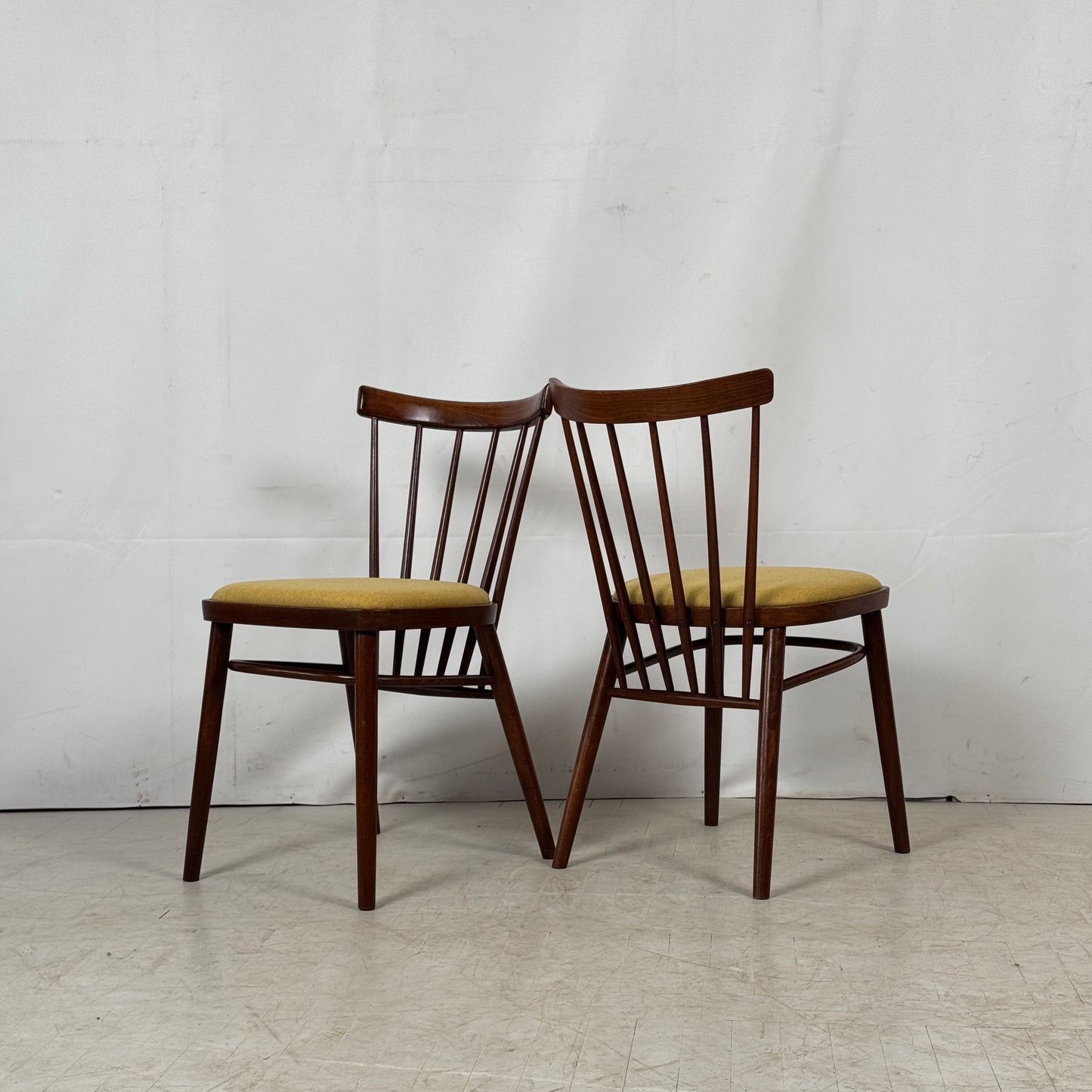 Set of 4 Tatra Nábytok Dining Chairs, 1960s – Czechoslovakian Design