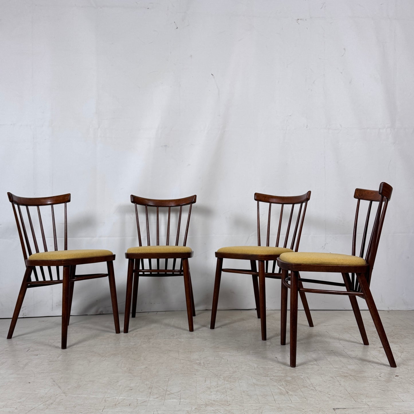 Set of 4 Tatra Nábytok Dining Chairs, 1960s – Czechoslovakian Design
