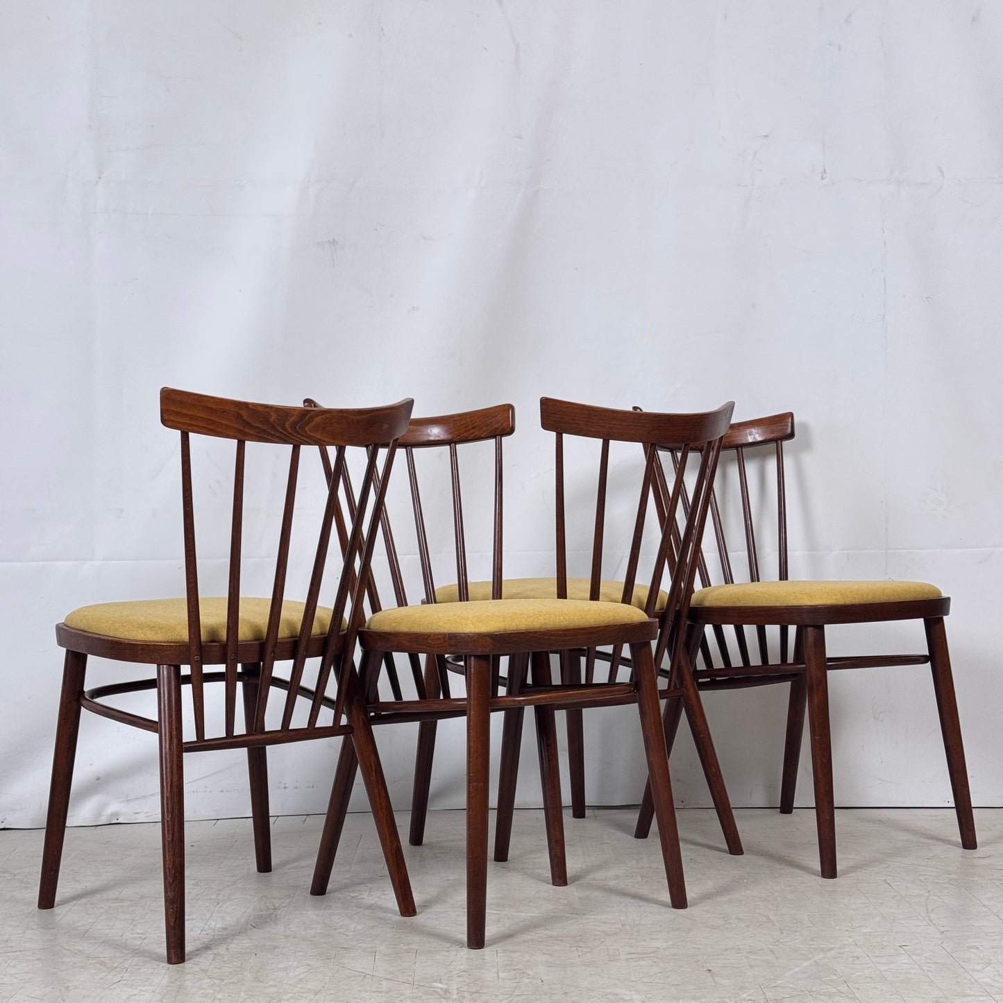 Set of 4 Tatra Nábytok Dining Chairs, 1960s – Czechoslovakian Design