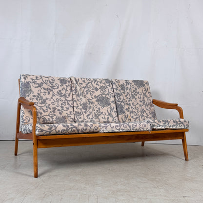 Vintage Hungarian Sofa Set, 1960s – Mid-Century Design