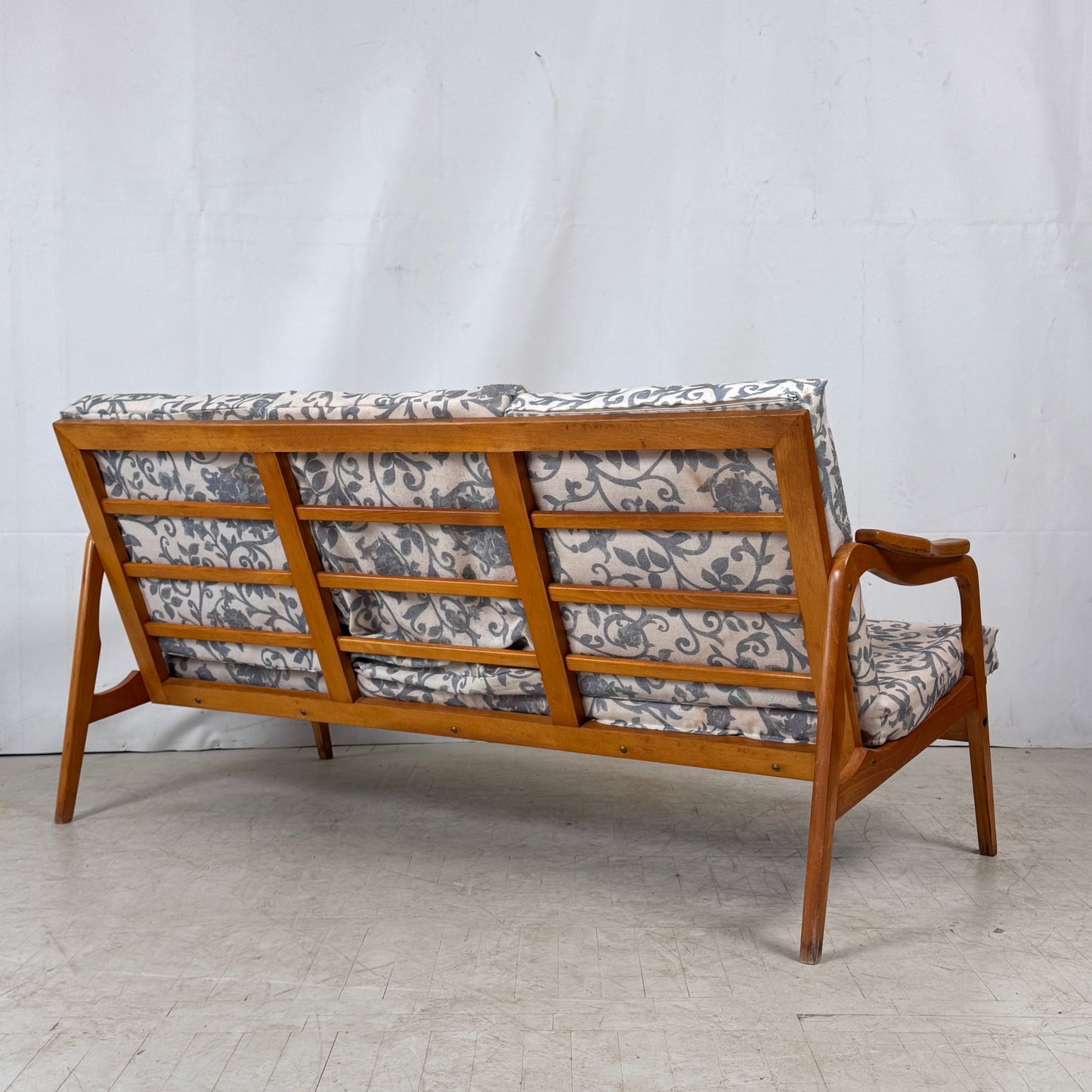 Vintage Hungarian Sofa Set, 1960s – Mid-Century Design