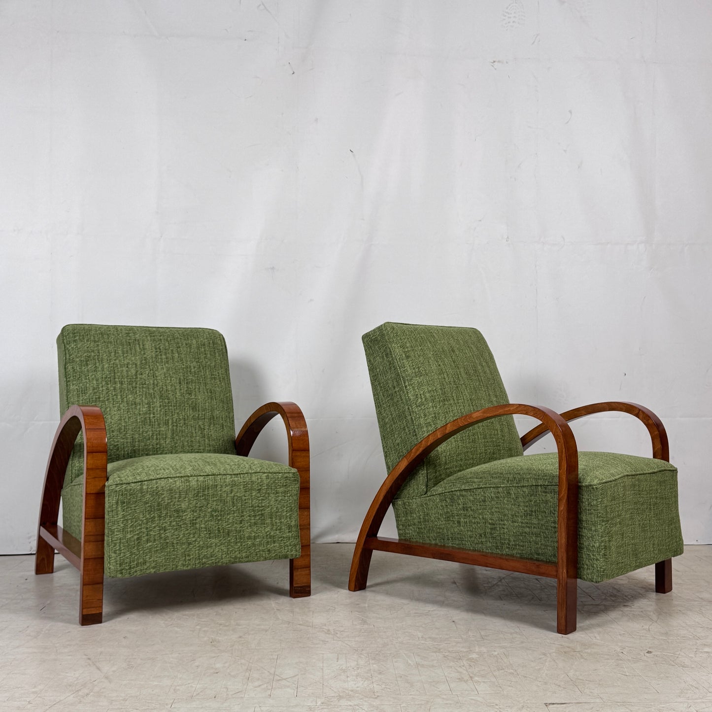 Pair of French Art Deco Armchairs, 1930s – Fully Refurbished