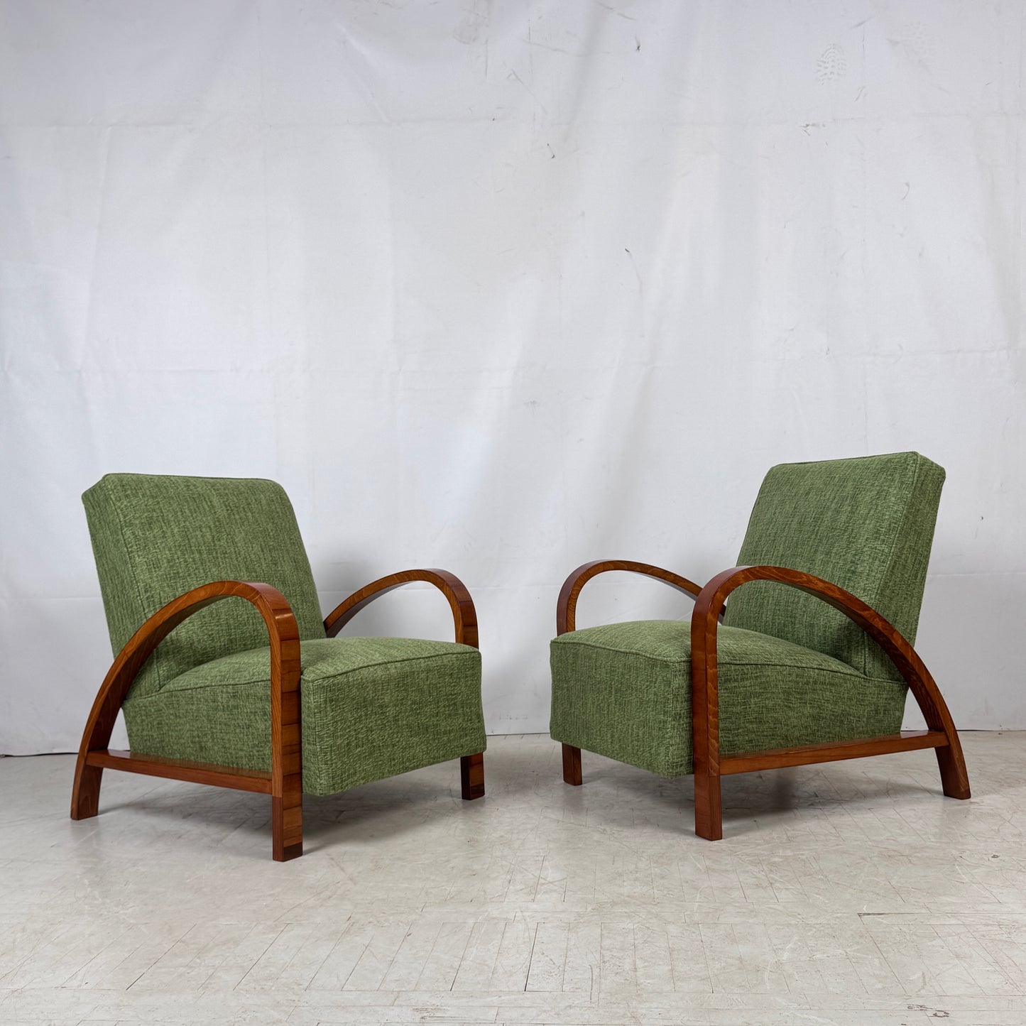 Pair of French Art Deco Armchairs, 1930s – Fully Refurbished