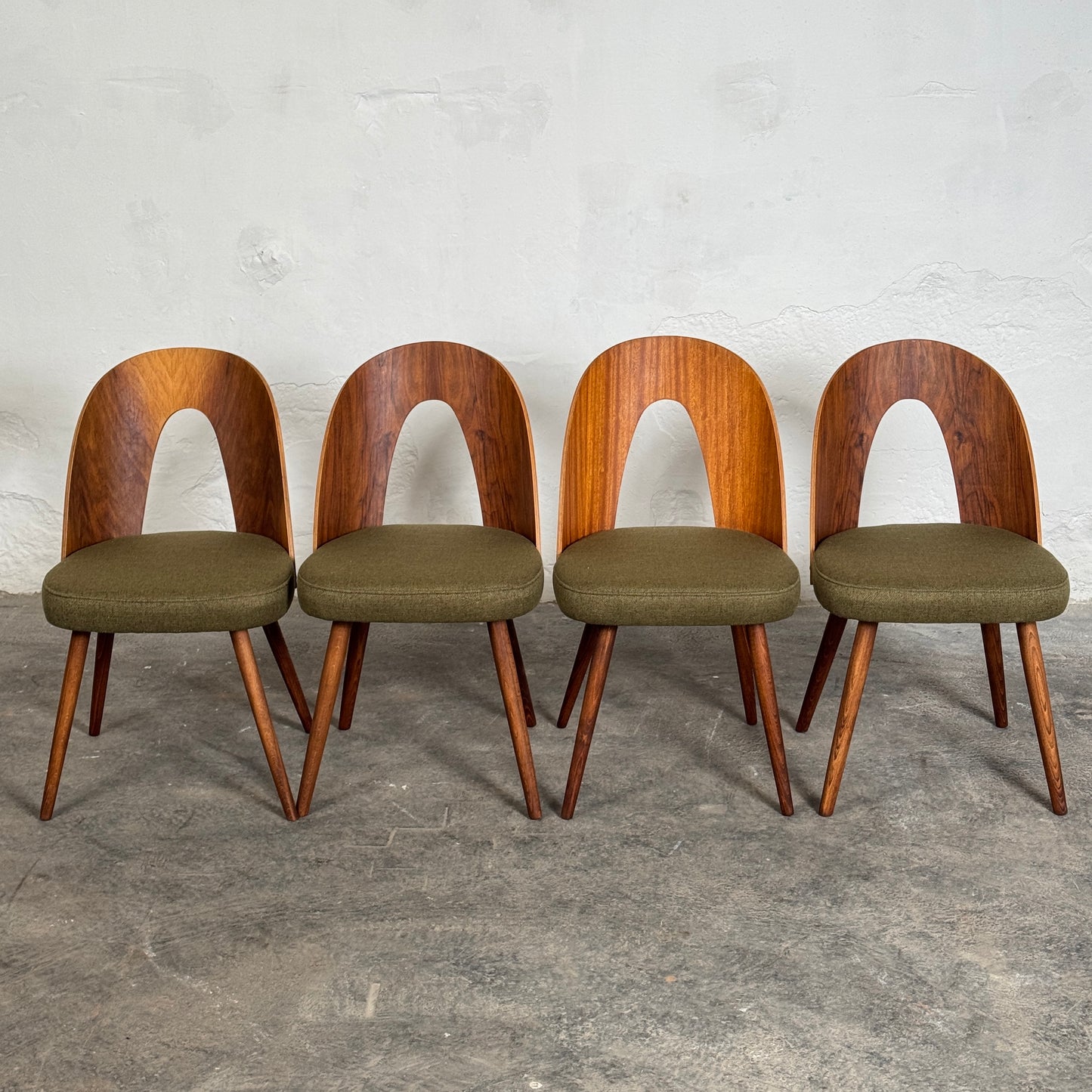 SOLD — Set of 4 Dining Chairs by Antonín Šuman for Tatra Nábytok 1960s