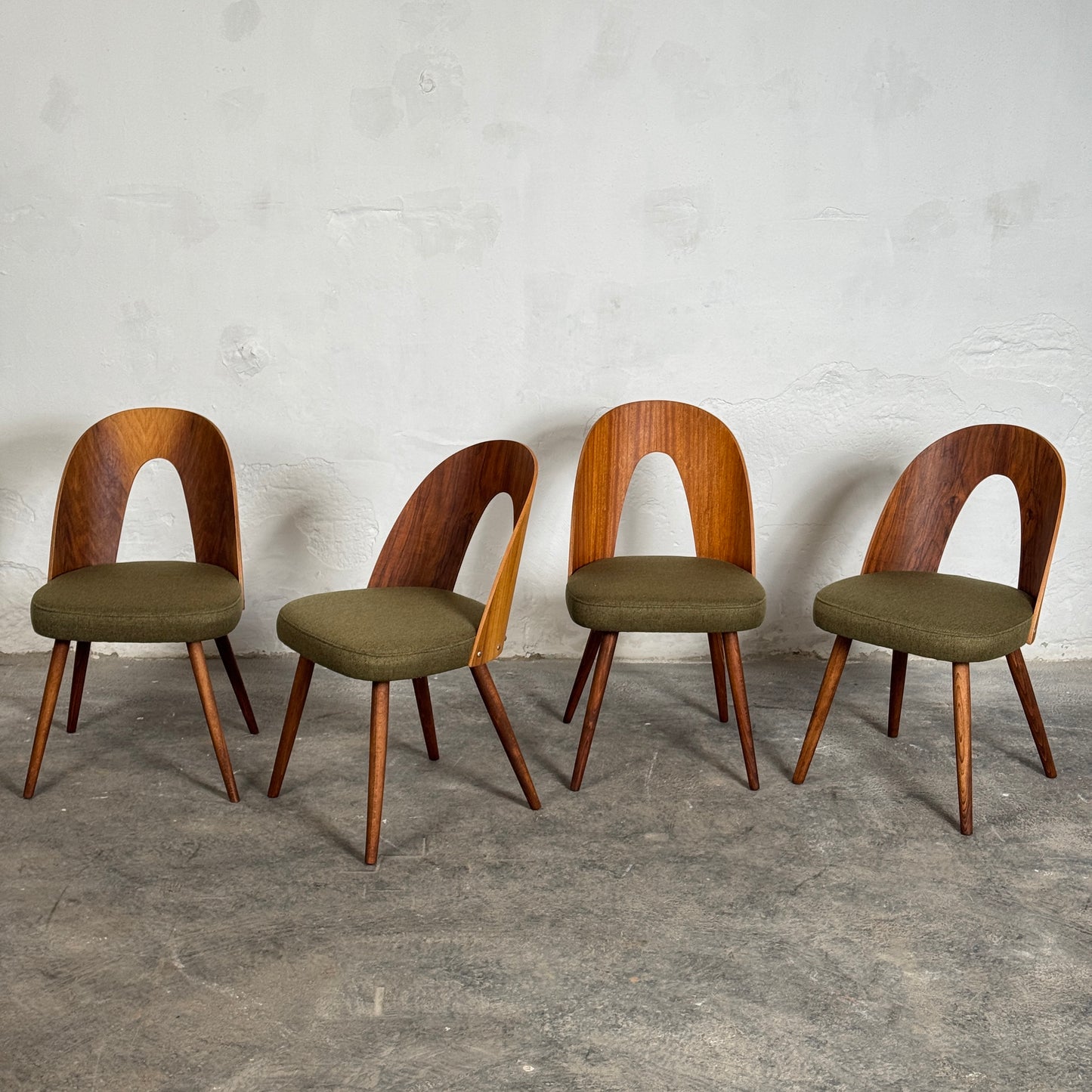 SOLD — Set of 4 Dining Chairs by Antonín Šuman for Tatra Nábytok 1960s