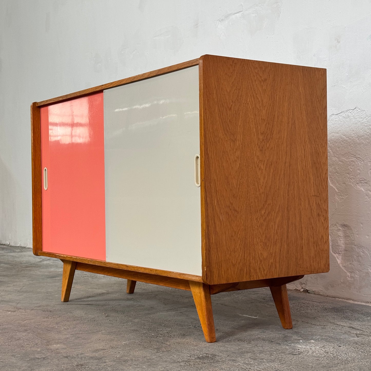 Jiří Jiroutek U-452 Sliding Door Sideboard, 1960s – Czechoslovak Design
