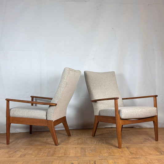Pair of fully refurbished British Parker Knoll 988/1023 lounge chairs 1960s
