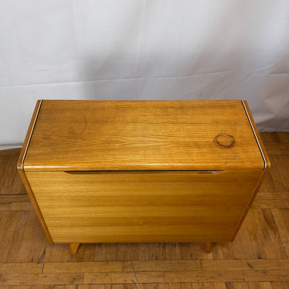 Bohumil Landsman U-391 sideboard for Jitona 1960s