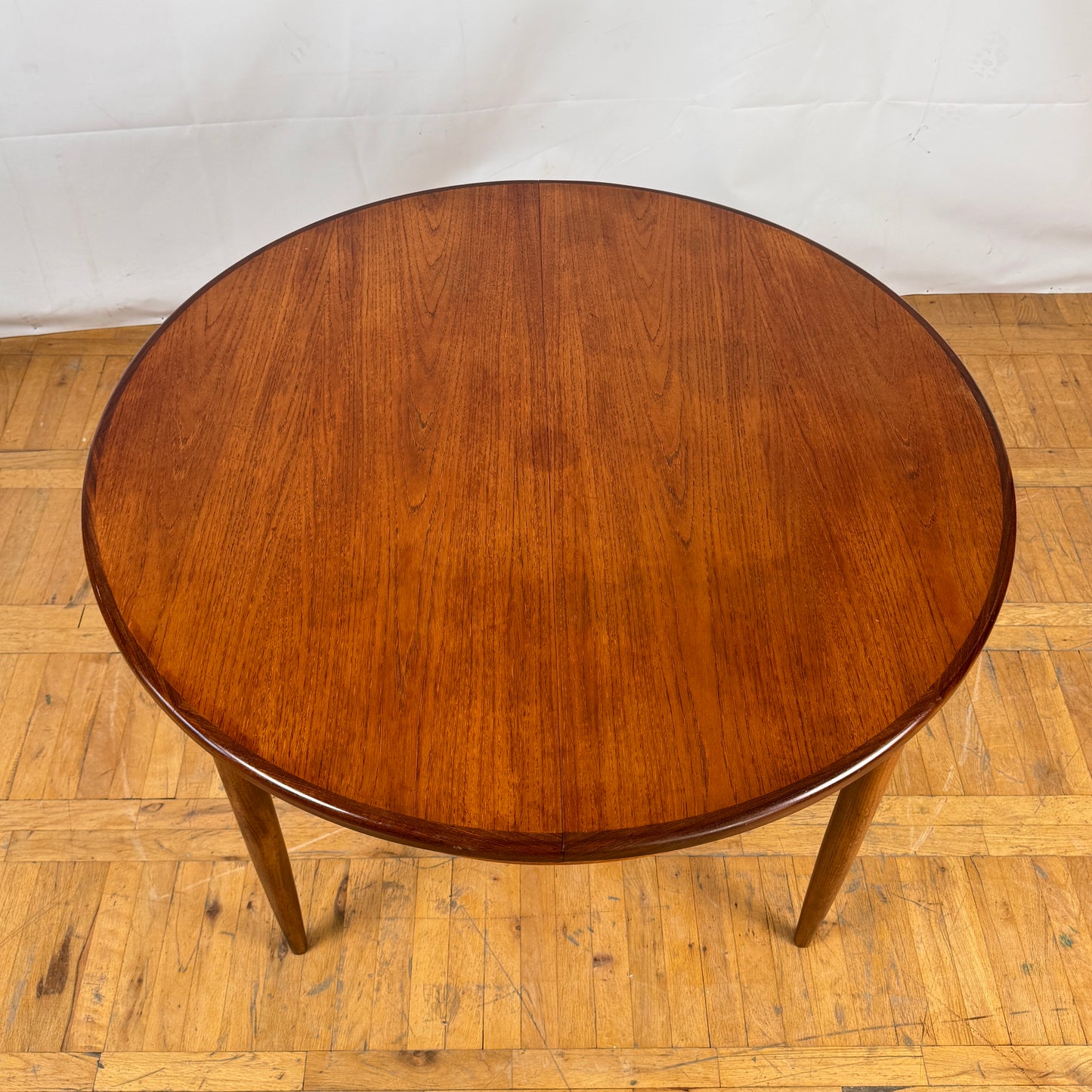 GPlan teak extendable round dining table 1960s